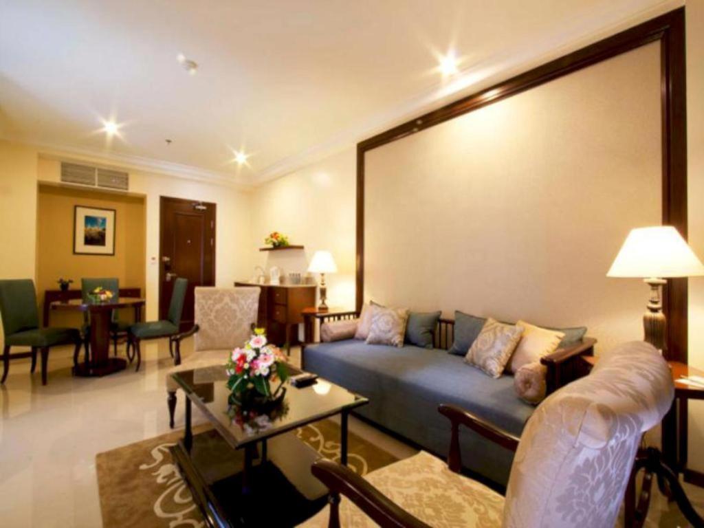 Asmila Boutique Hotel Bandung Exteriör bild