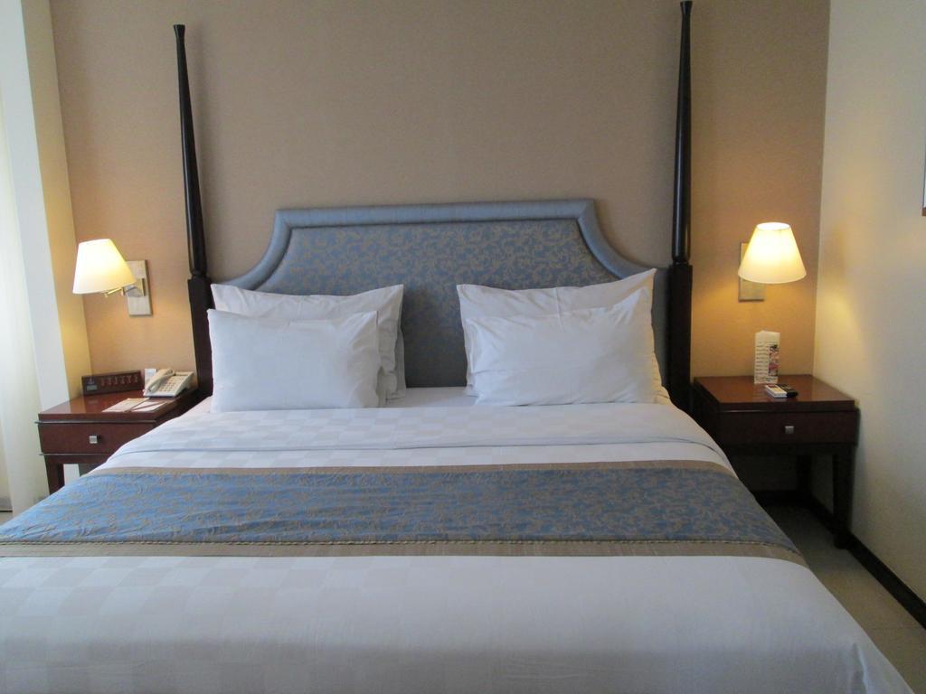 Asmila Boutique Hotel Bandung Exteriör bild