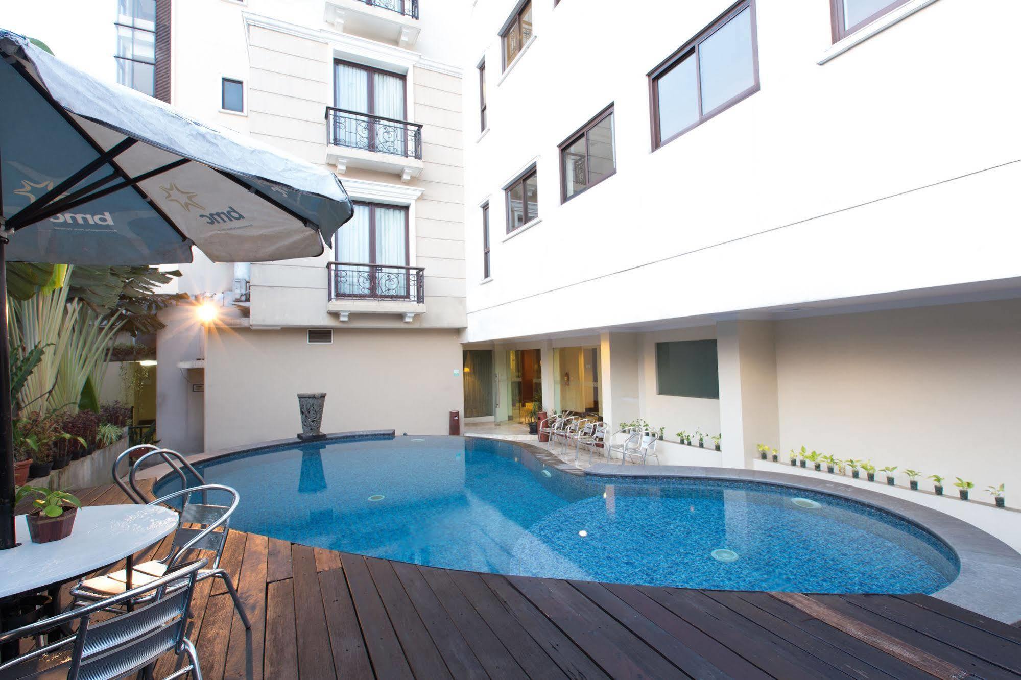 Asmila Boutique Hotel Bandung Exteriör bild