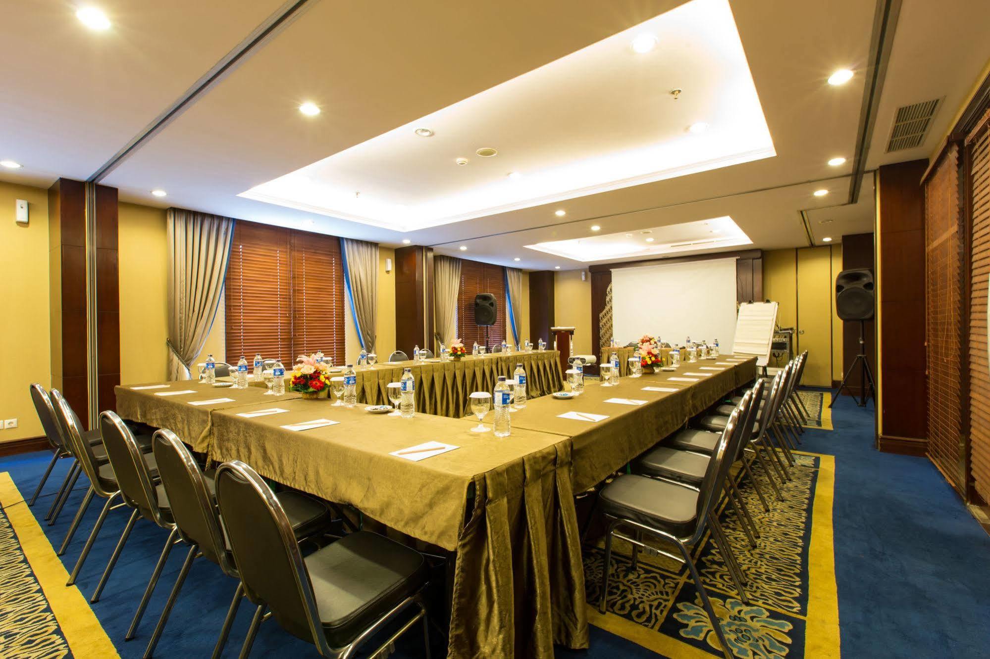 Asmila Boutique Hotel Bandung Exteriör bild